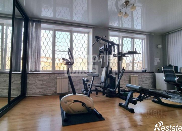 4-комн квартира улица Виктора Петрова, 16,  д. 16