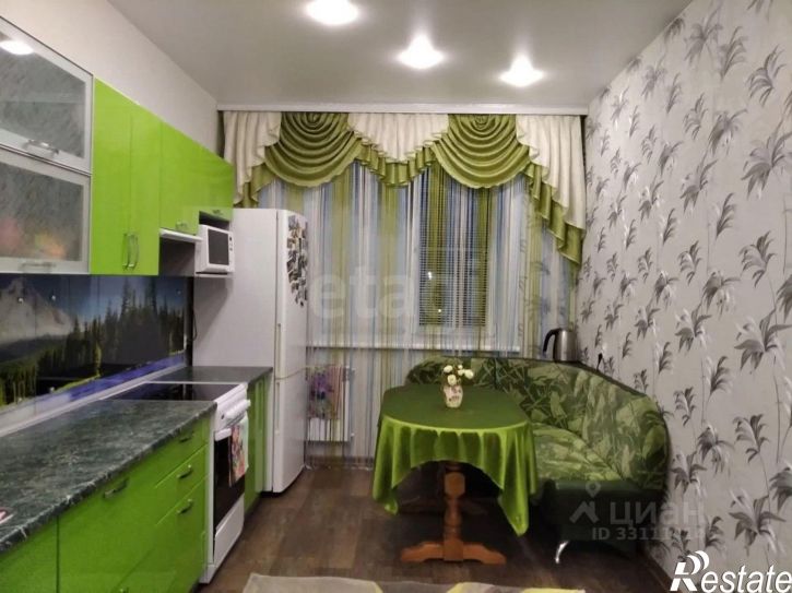 2-комн квартира улица Михаила Фрунзе, 1,  д. 1