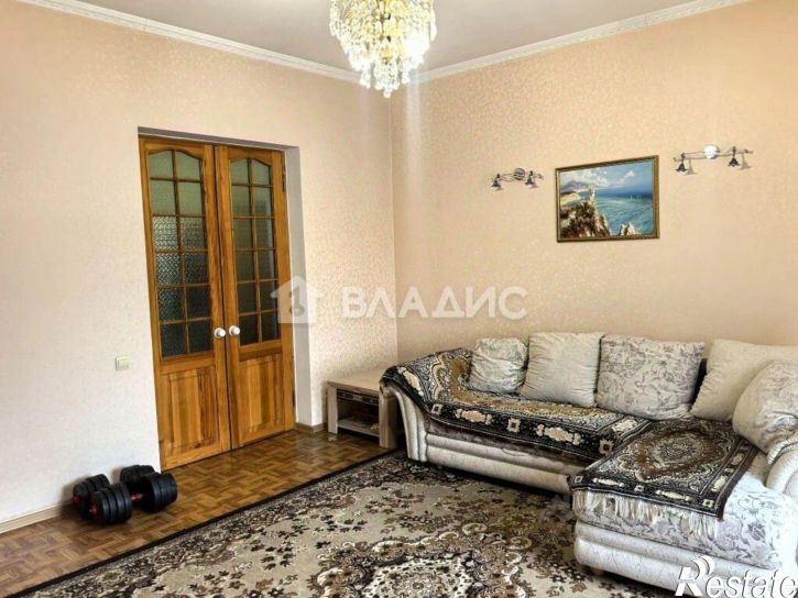 3-комн квартира ул Социалистическая, 100,  д. 100