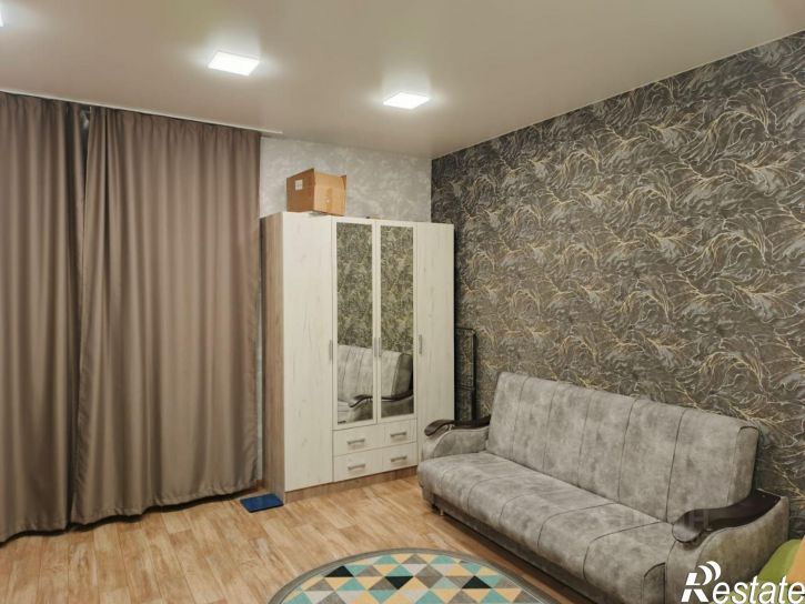 1-комн квартира улица имени Героя Советского Союза Красильникова, 305,  д. 305