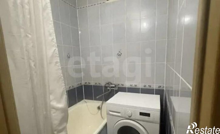 3-комн квартира улица Декабристов, 4,  д. 4