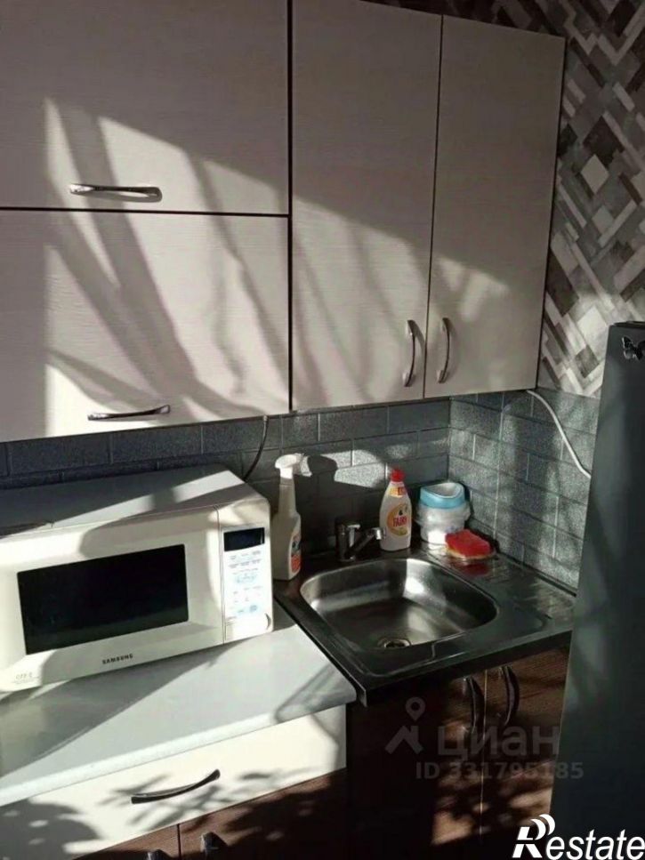 1-комн квартира Ленинградская улица, 37,  д. 37