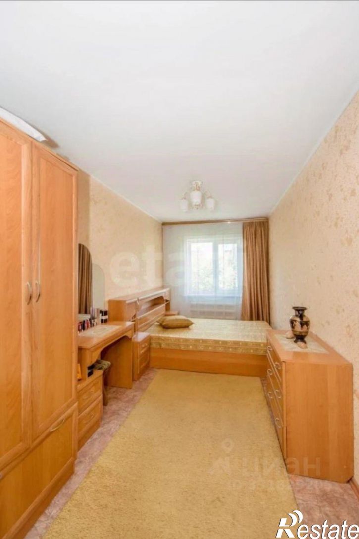 3-комн квартира улица Петра Мерлина, 16,  д. 16