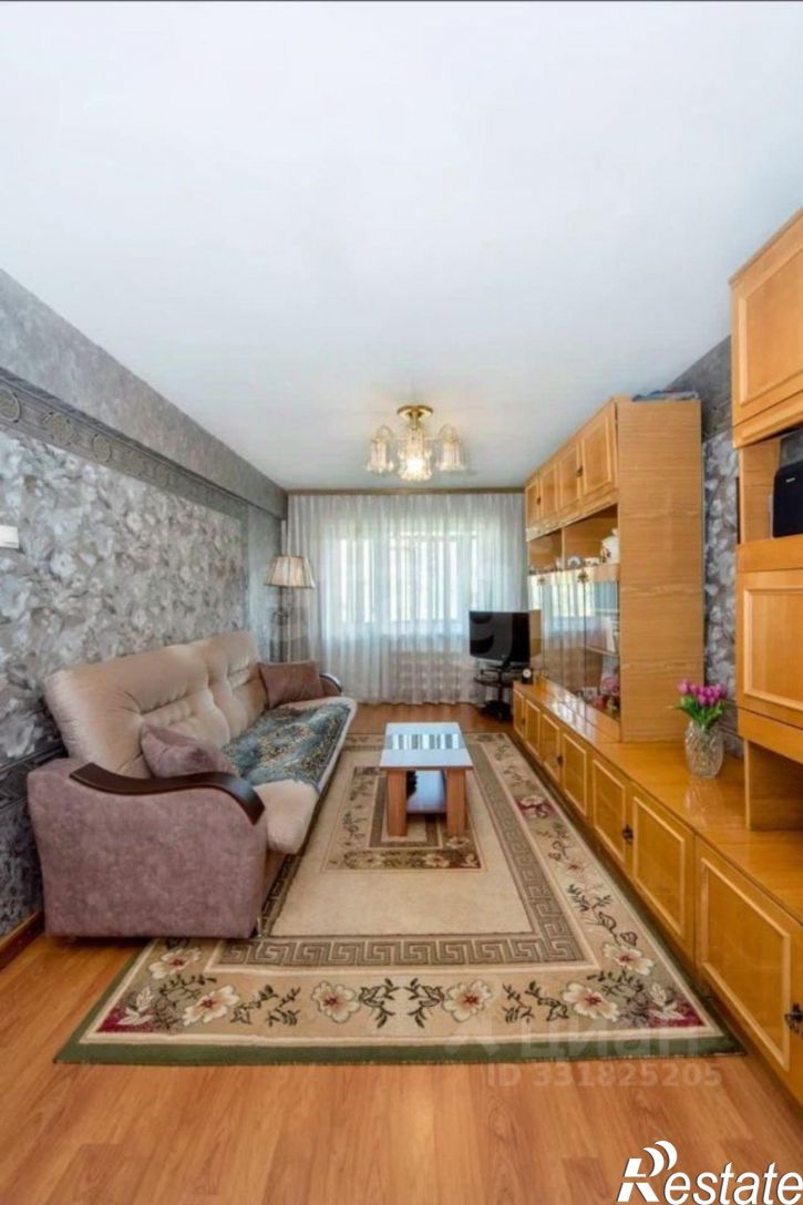 3-комн квартира улица Петра Мерлина, 16,  д. 16