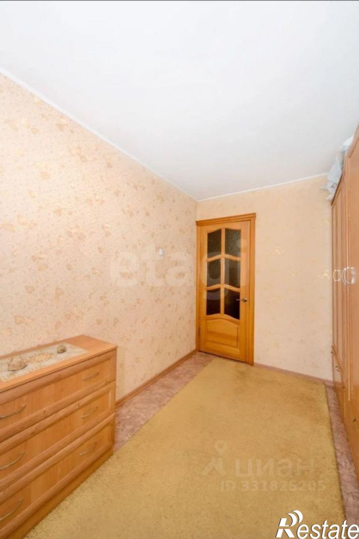 3-комн квартира улица Петра Мерлина, 16,  д. 16