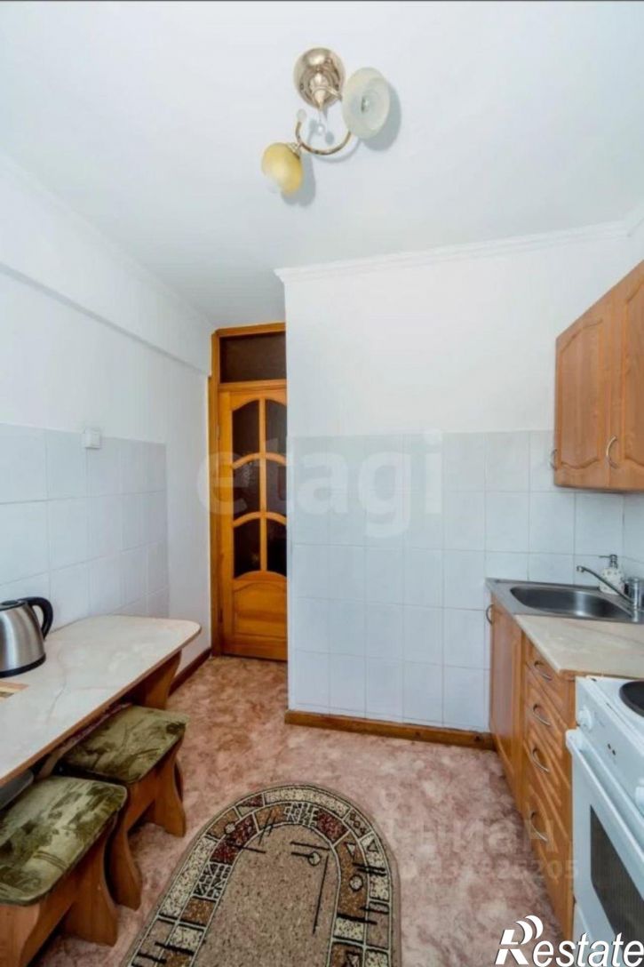 3-комн квартира улица Петра Мерлина, 16,  д. 16