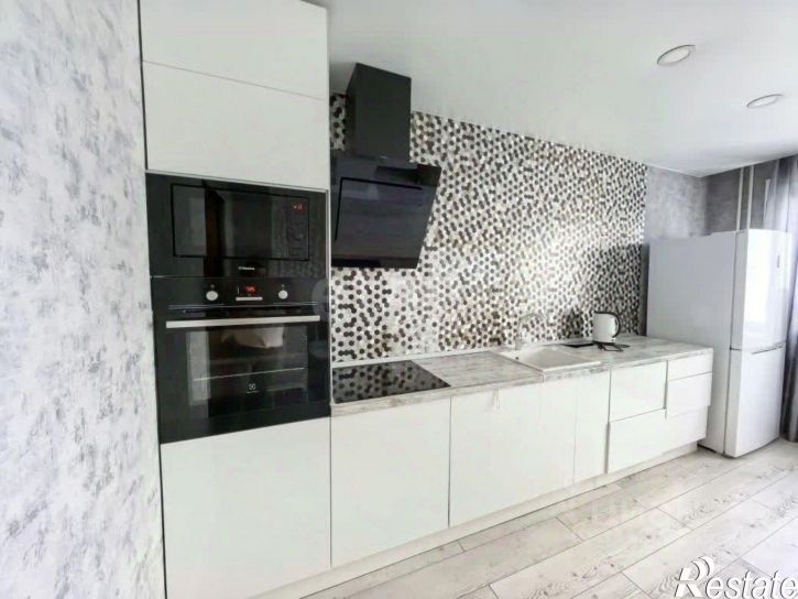 4-комн квартира Коммунарский пер, 31,  д. 31