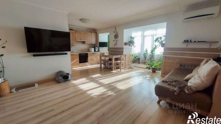 3-комн квартира ул имени Героя Советского Союза Красильникова, 227/2,  д. 227/2