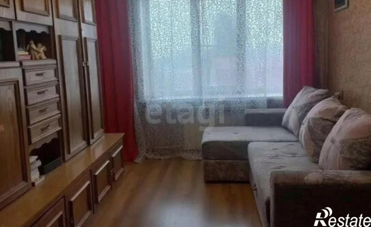 4-комн квартира ул Революции, 82,  д. 82