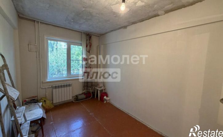 3-комн квартира ул Владимира Короленко, 47,  д. 47
