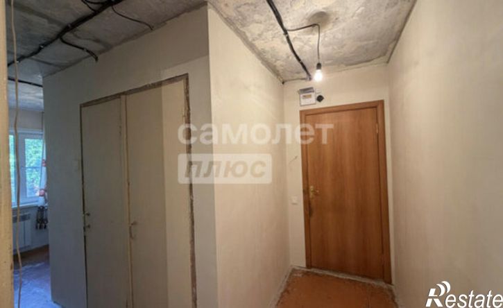 3-комн квартира ул Владимира Короленко, 47,  д. 47