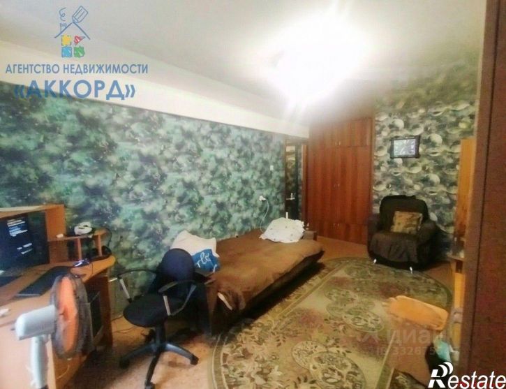 3-комн квартира ул Декабристов, 5,  д. 5