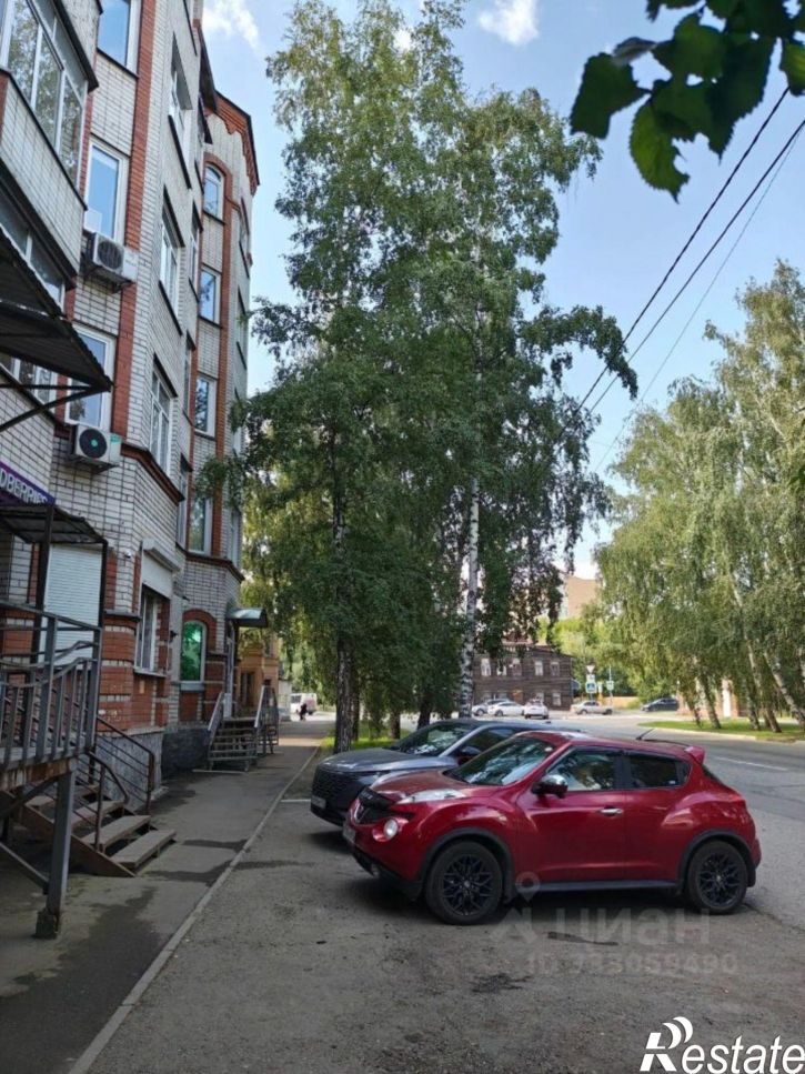 4-комн квартира пер Романа Гилёва, 15/1,  д. 15/1