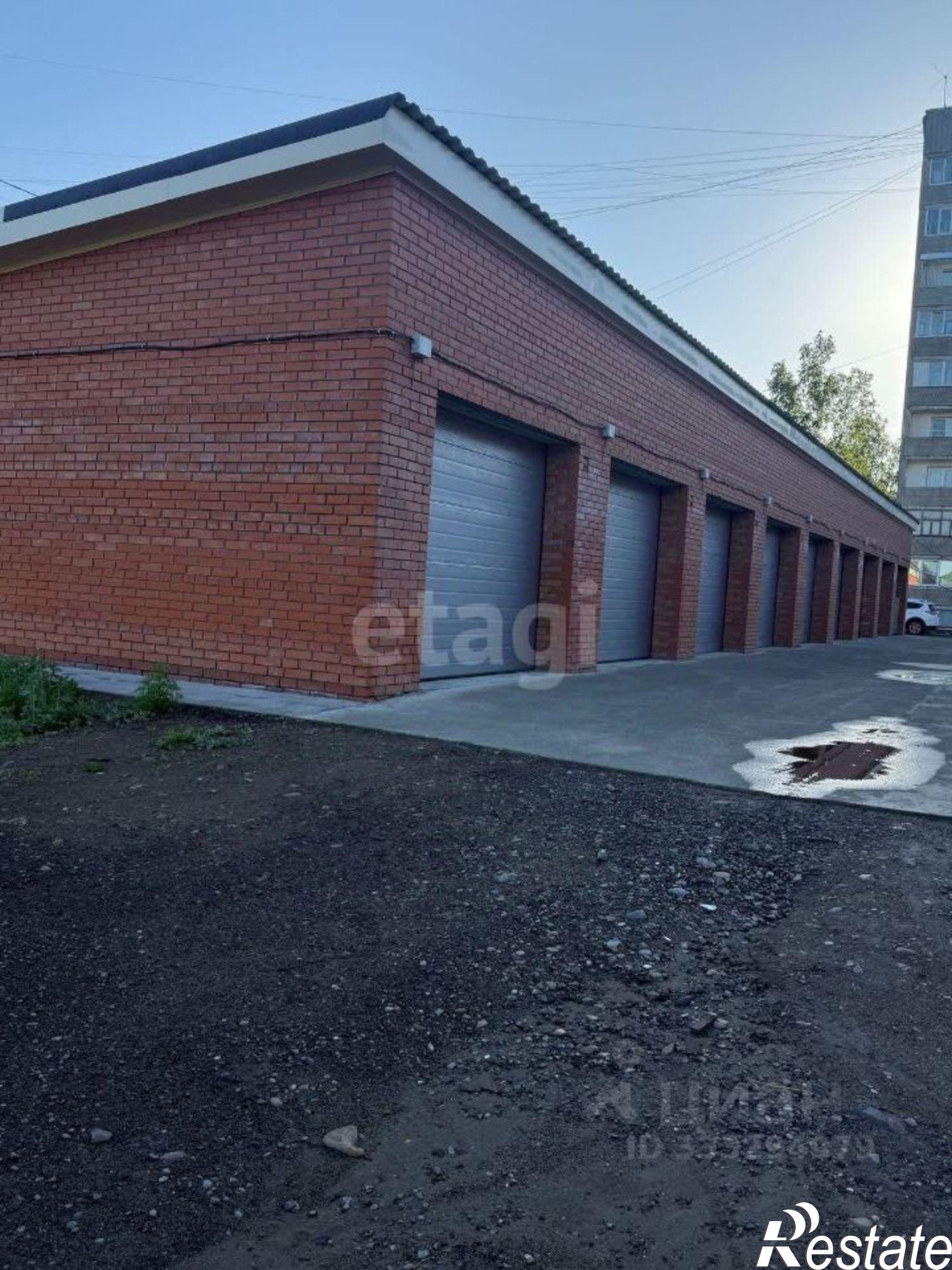 Купить гараж, место в паркинге за 1 600 010 рублей на ул Декабристов, 14