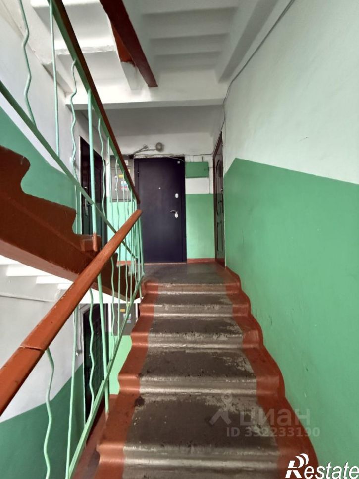 2-комн квартира улица Вали Максимовой, 1,  д. 1
