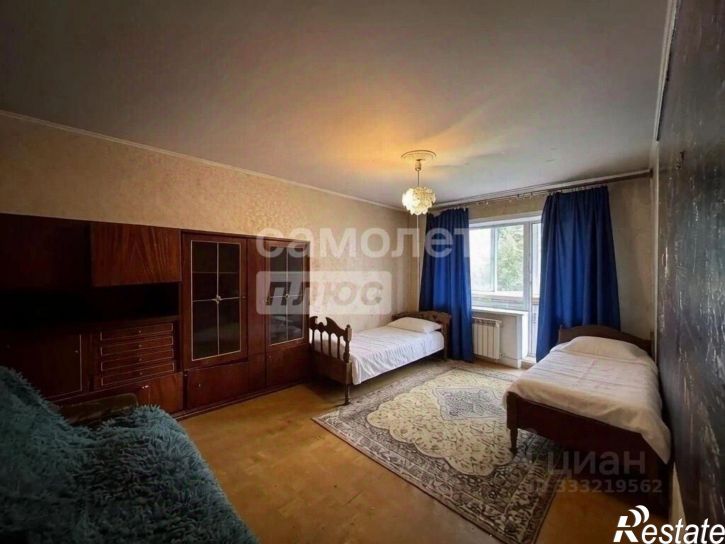 2-комн квартира улица Владимира Короленко, 27,  д. 27