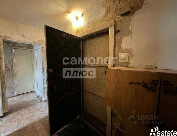 2-комн квартира улица Владимира Короленко, 27,  д. 27