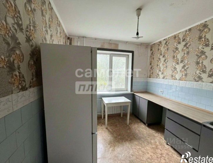 2-комн квартира улица Владимира Короленко, 27,  д. 27