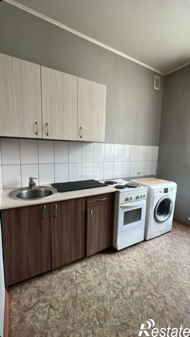 2-комн квартира улица Емельяна Пугачёва, 13,  д. 13