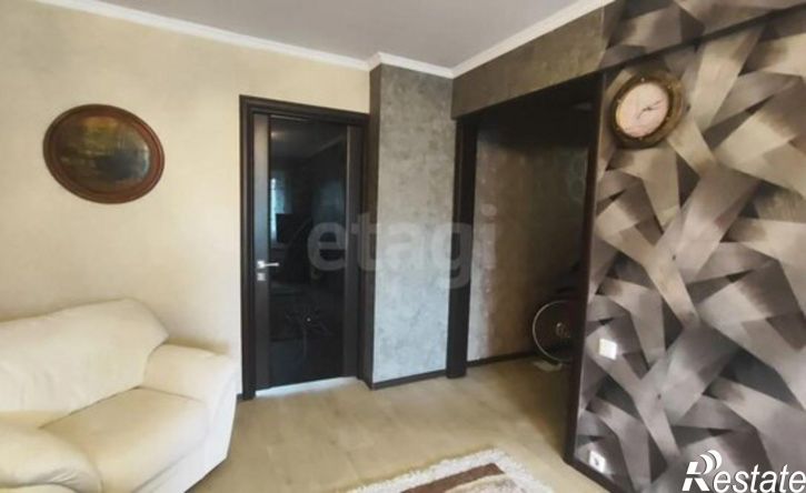 3-комн квартира ул Петра Мерлина, 15,  д. 15