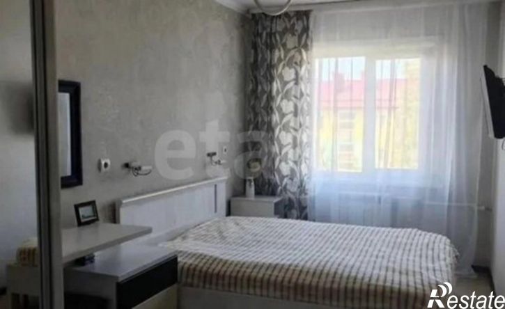 3-комн квартира ул Петра Мерлина, 15,  д. 15