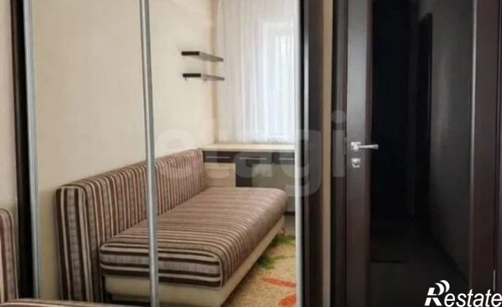 3-комн квартира ул Петра Мерлина, 15,  д. 15