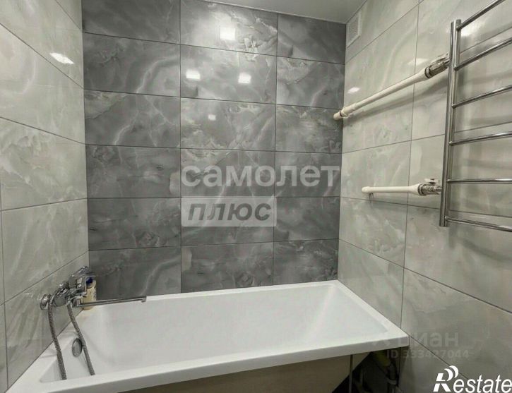 2-комн квартира ул Владимира Короленко, 43,  д. 43