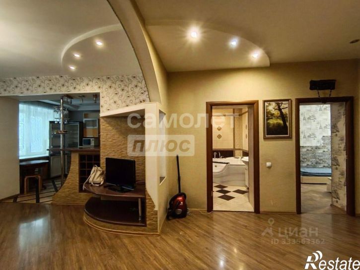 3-комн квартира ул Социалистическая, 100,  д. 100