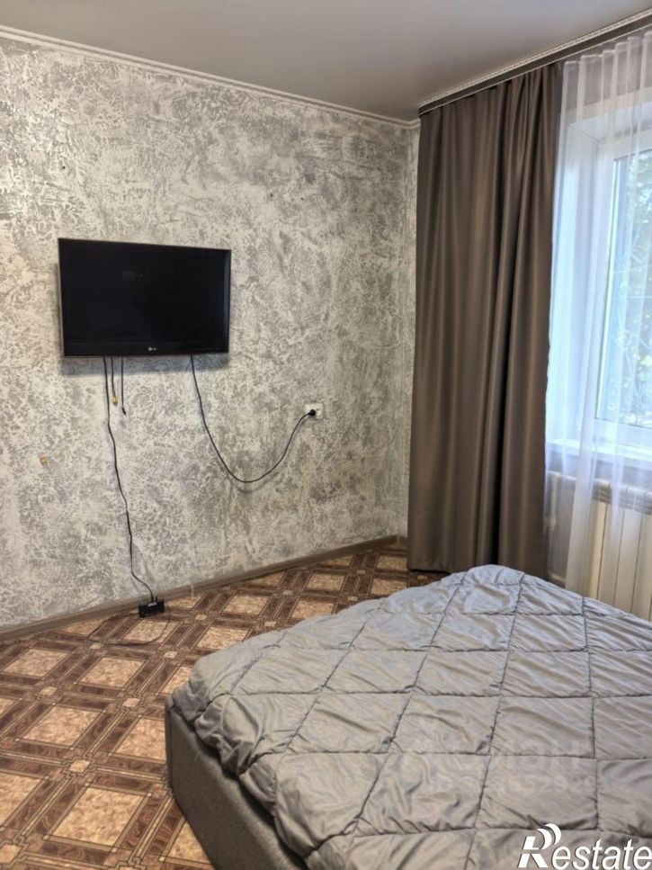 2-комн квартира улица Ильи Мухачева, 250,  д. 250