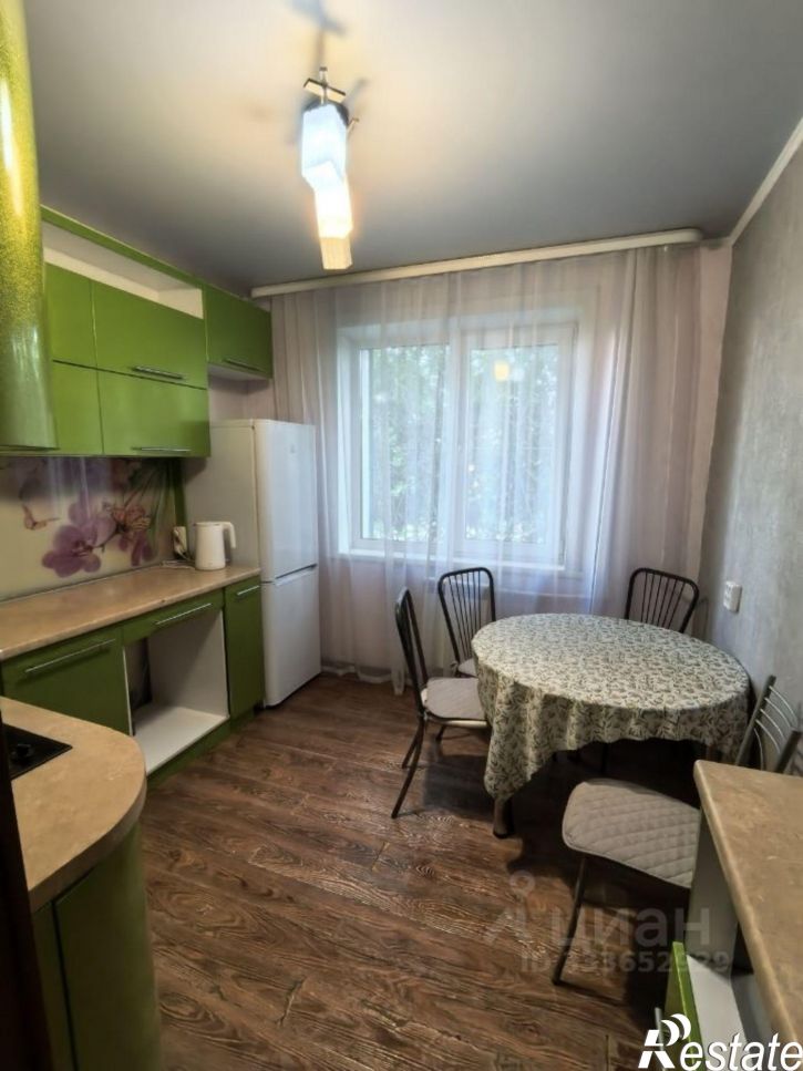 2-комн квартира улица Ильи Мухачева, 250,  д. 250