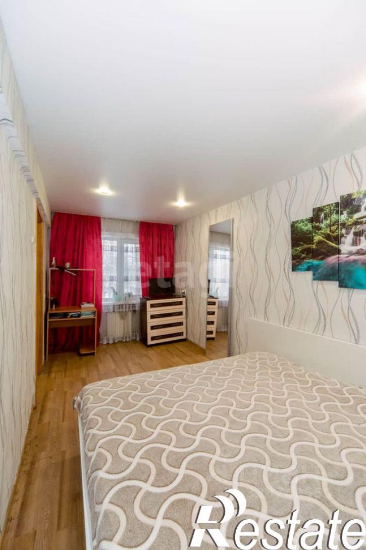 2-комн квартира улица Александра Матросова, 75,  д. 75