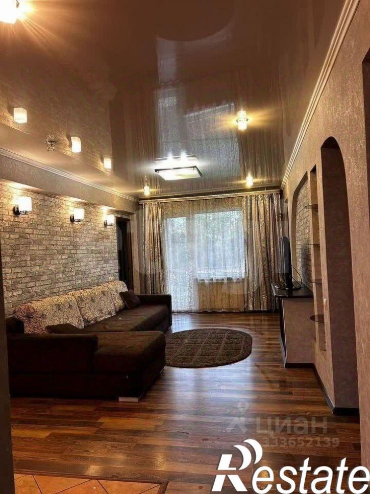 3-комн квартира улица Виктора Петрова, 35,  д. 35