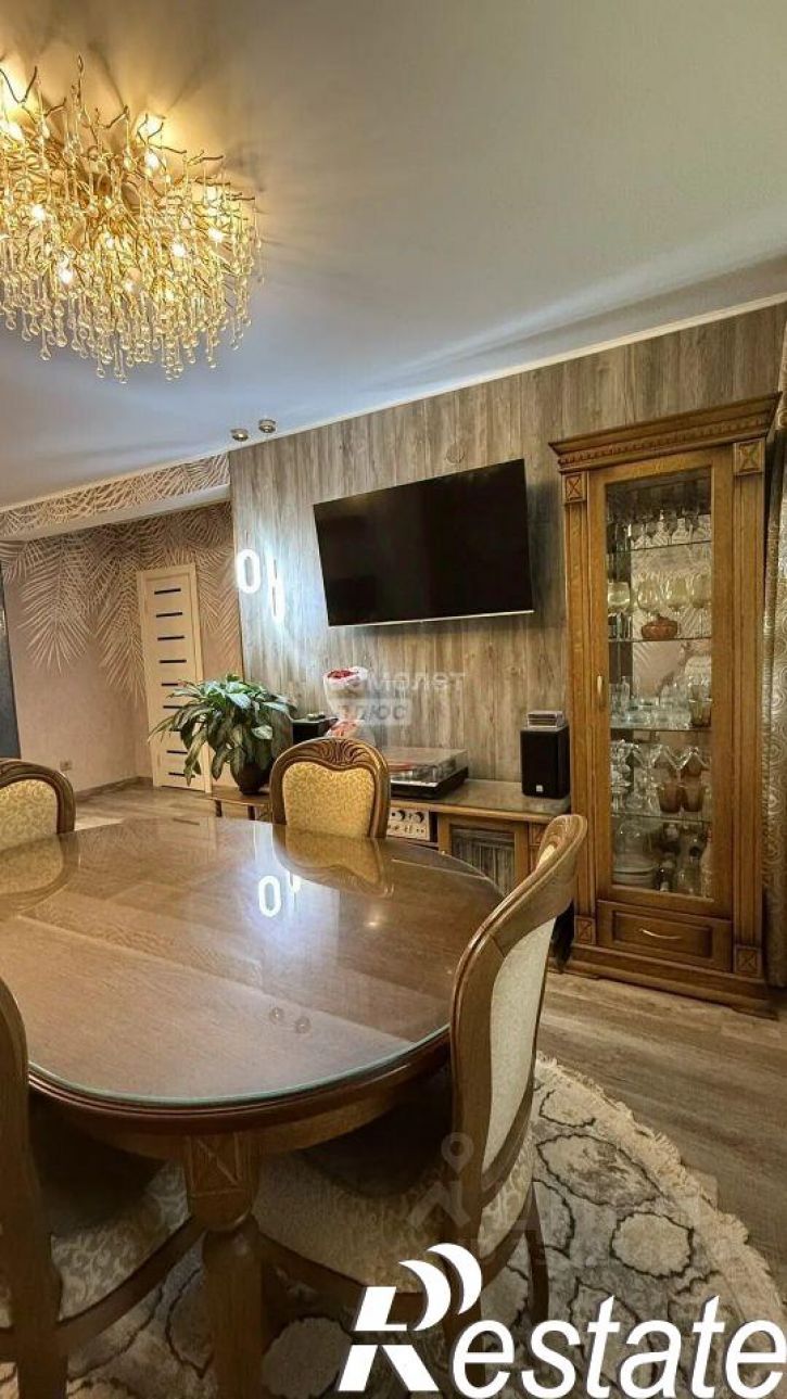 3-комн квартира улица Георгия Прибыткова, 2/2,  д. 2/2