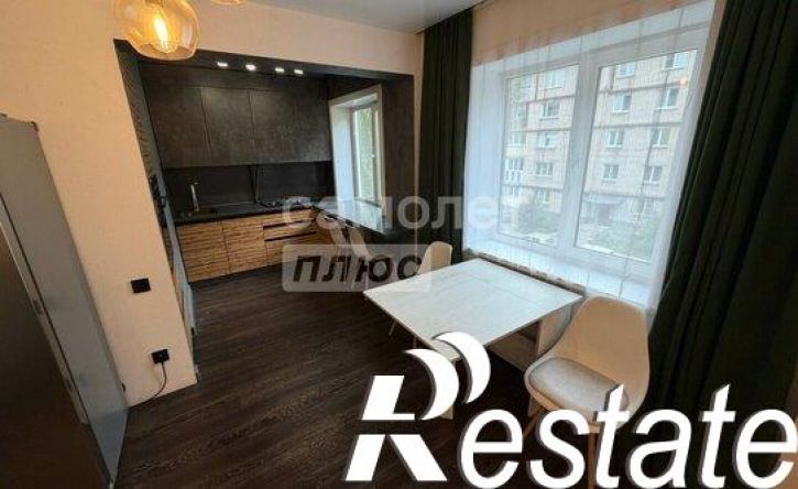 3-комн квартира улица Петра Мерлина, 25/1,  д. 25/1