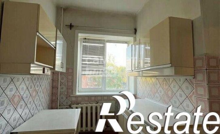 3-комн квартира улица Вали Максимовой, 58В,  д. 58В