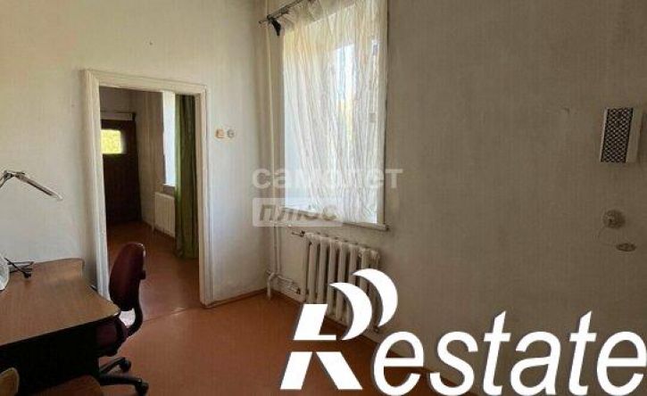 3-комн квартира улица Вали Максимовой, 58В,  д. 58В