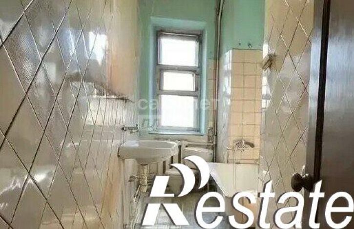 2-комн квартира улица Вали Максимовой, 58В,  д. 58В