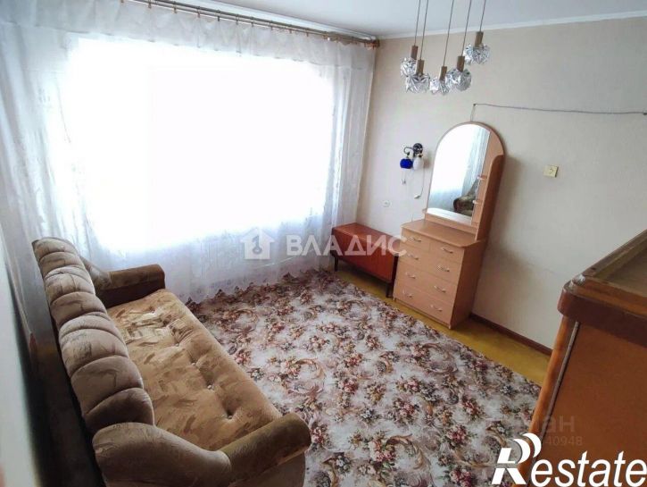 2-комн квартира улица Владимира Короленко, 27,  д. 27
