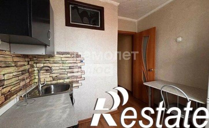 3-комн квартира Ударная улица, 27,  д. 27