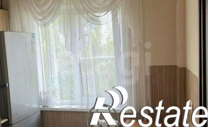 3-комн квартира улица Льнокомбинат, 83,  д. 83