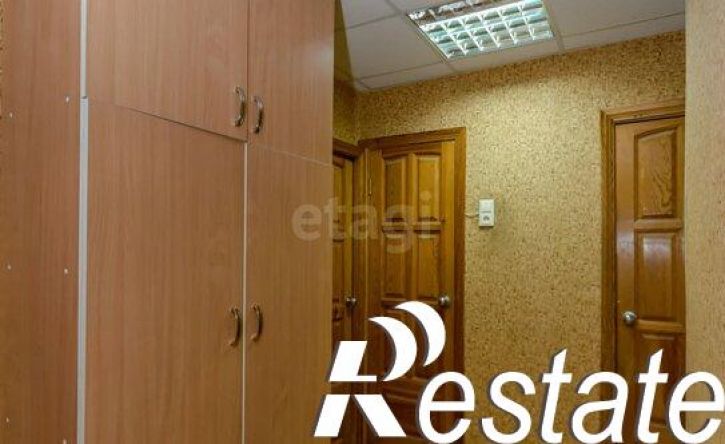 3-комн квартира улица Виктора Петрова, 12,  д. 12