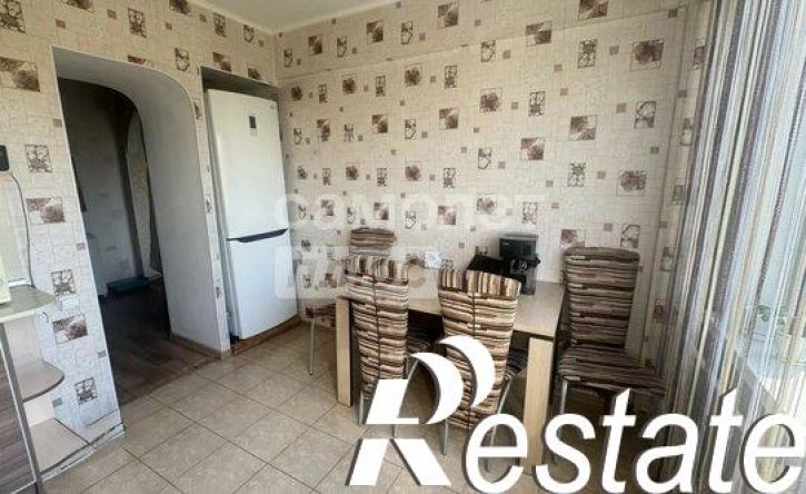 2-комн квартира улица имени Героя Советского Союза Красильникова, 227/1,  д. 227/1