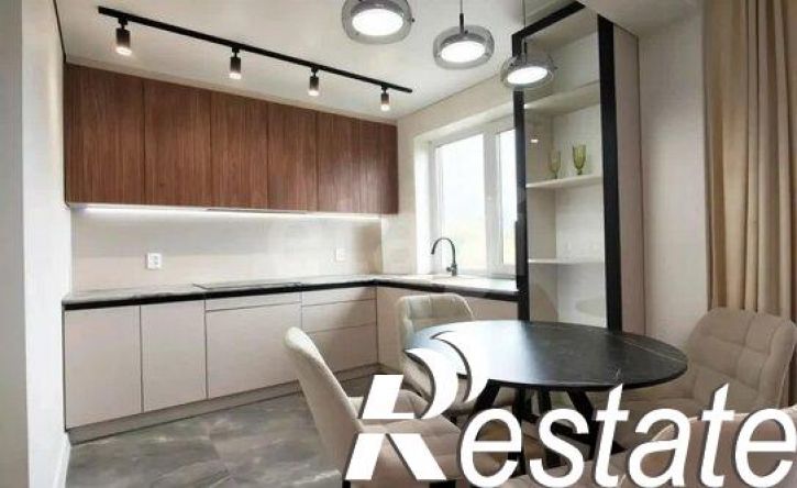 3-комн квартира Коммунарский переулок, 21,  д. 21