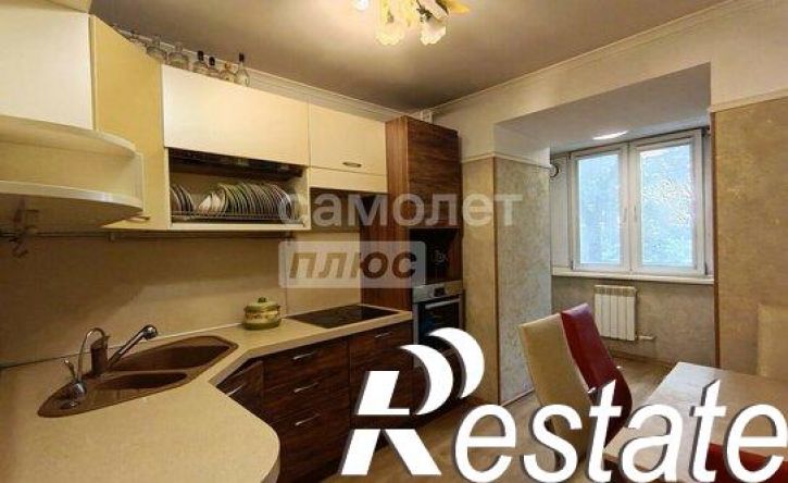 4-комн квартира улица Михаила Ломоносова, 48,  д. 48