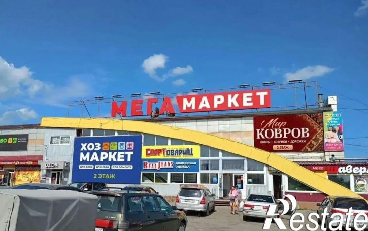 Торговое помещение улица Максима и Николая Казанцевых, 58,  д. 58