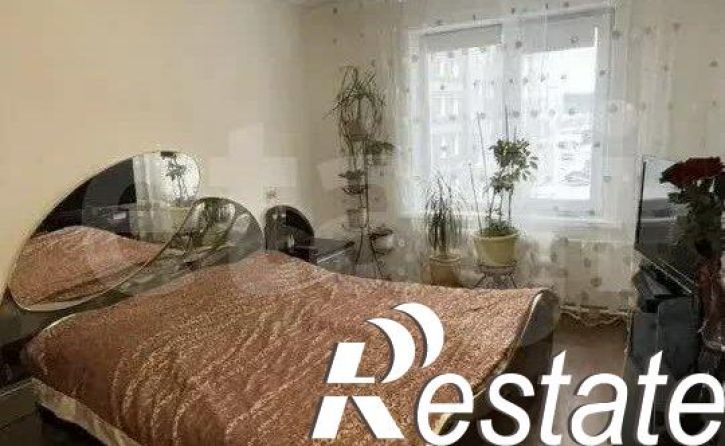4-комн квартира улица Михаила Кутузова, 21/1 к2,  д. 21/1 к2