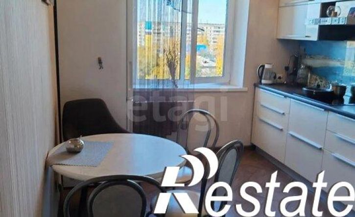 3-комн квартира улица Декабристов, 8,  д. 8