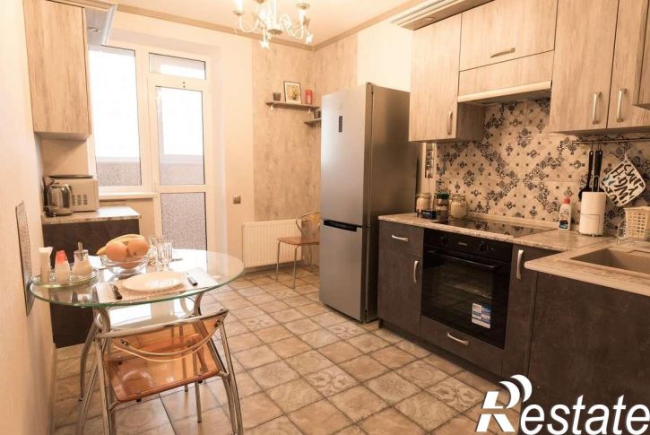1-комн квартира Стахановская ул, 6