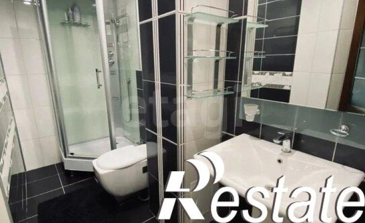 3-комн квартира улица 8 Марта, 18,  д. 18
