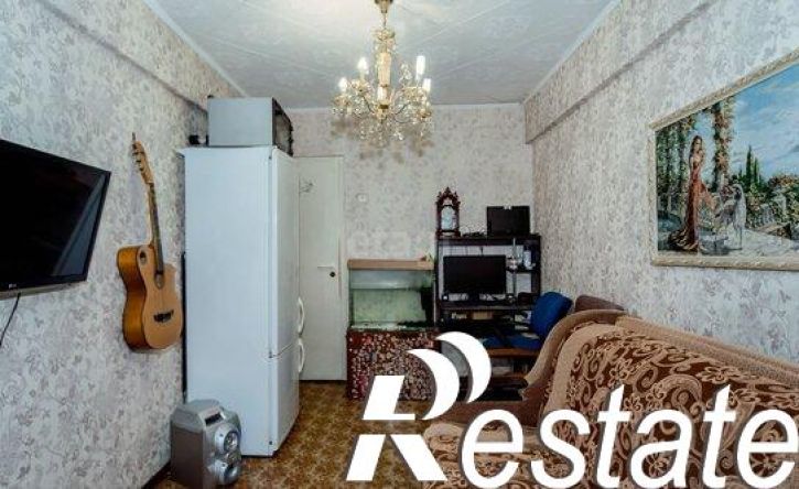 3-комн квартира улица Владимира Короленко, 49,  д. 49